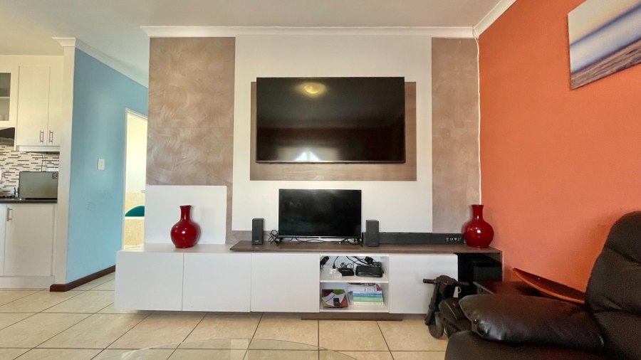 3 Bedroom Property for Sale in Broadlands Village Western Cape